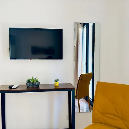 Unique Guest house *